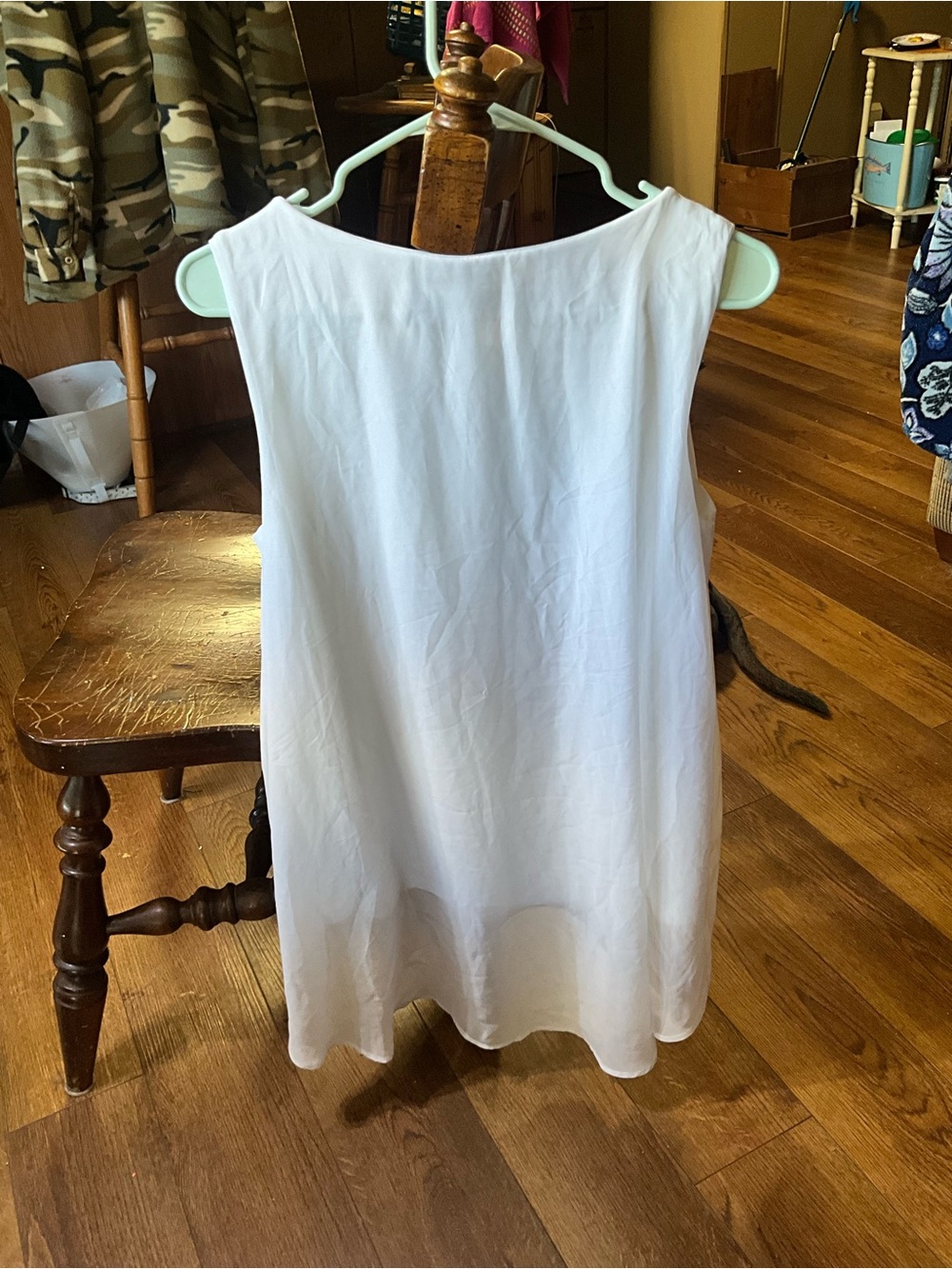 Chico’s size 1 sleeveless top - Picture 5 of 5